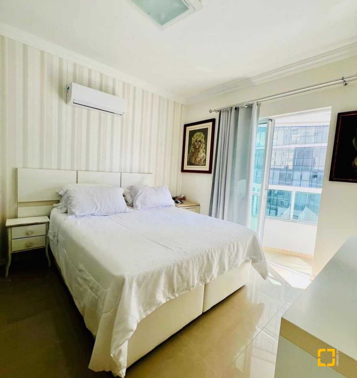 Apartamento com 127m², 3 quartos (sendo 3 suítes), 2 garagens, no bairro Barra Sul em Balneário Camboriú
