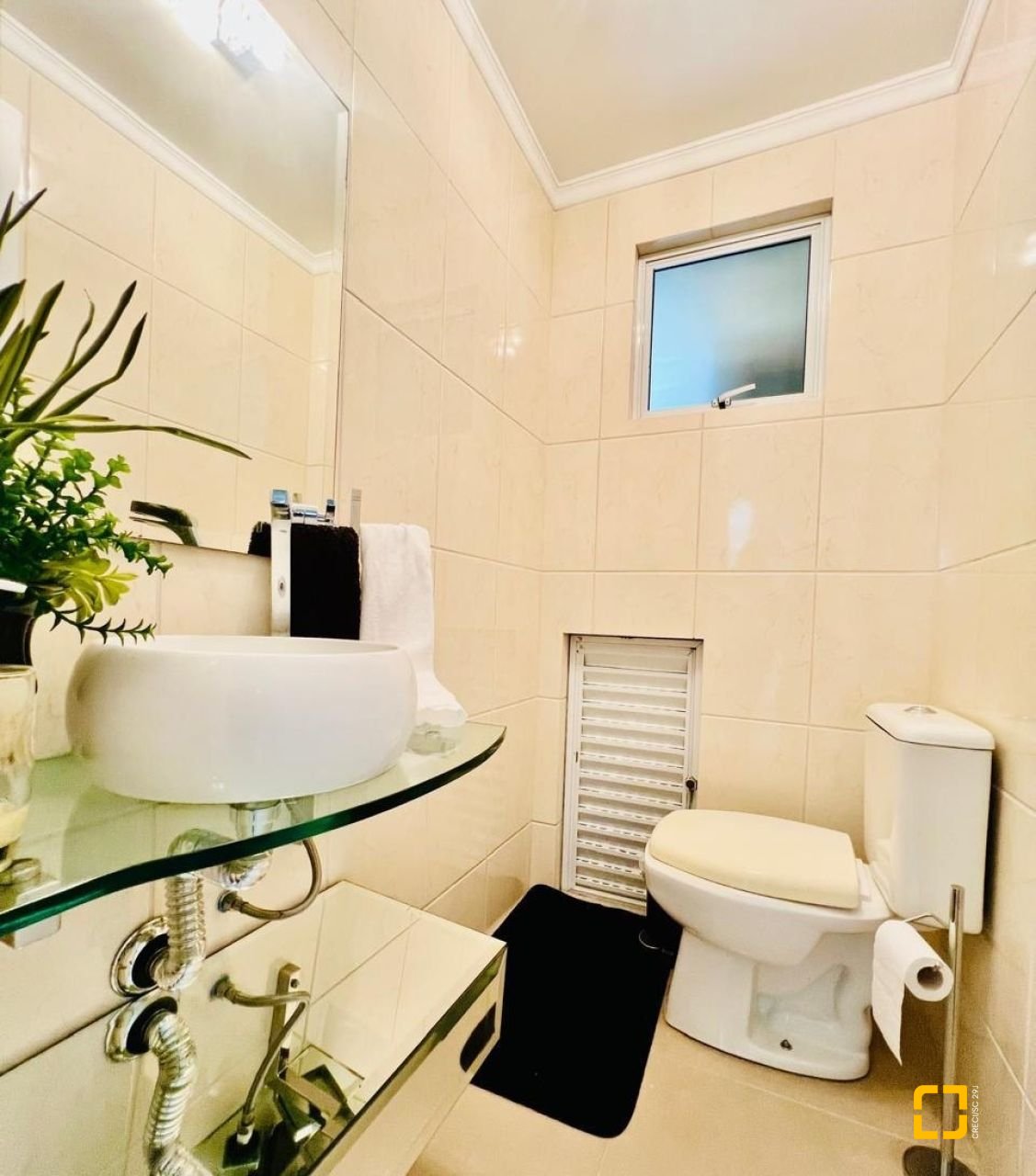 Apartamento com 127m², 3 quartos (sendo 3 suítes), 2 garagens, no bairro Barra Sul em Balneário Camboriú
