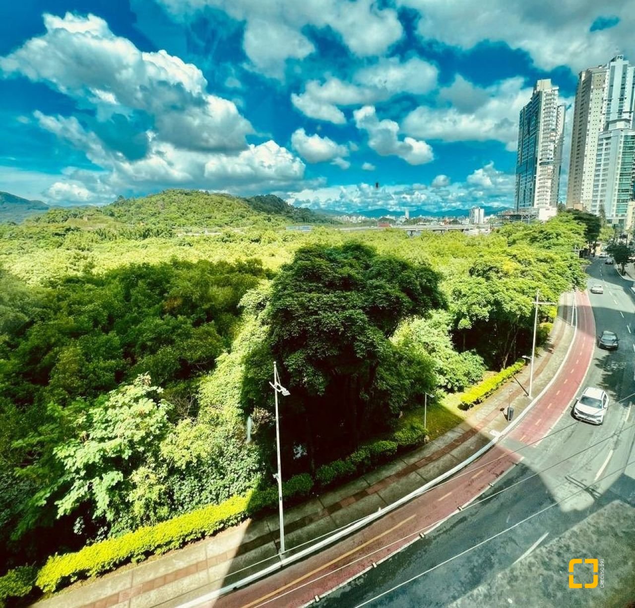 Apartamento com 127m², 3 quartos (sendo 3 suítes), 2 garagens, no bairro Barra Sul em Balneário Camboriú