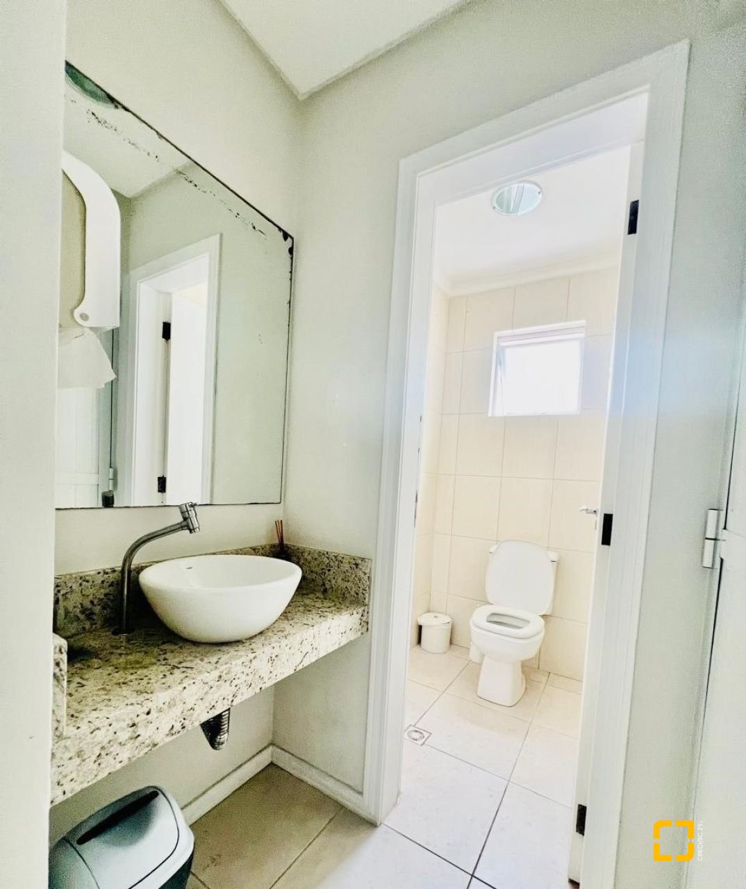 Apartamento com 127m², 3 quartos (sendo 3 suítes), 2 garagens, no bairro Barra Sul em Balneário Camboriú