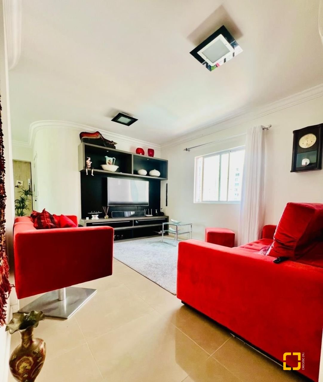 Apartamento com 127m², 3 quartos (sendo 3 suítes), 2 garagens, no bairro Barra Sul em Balneário Camboriú