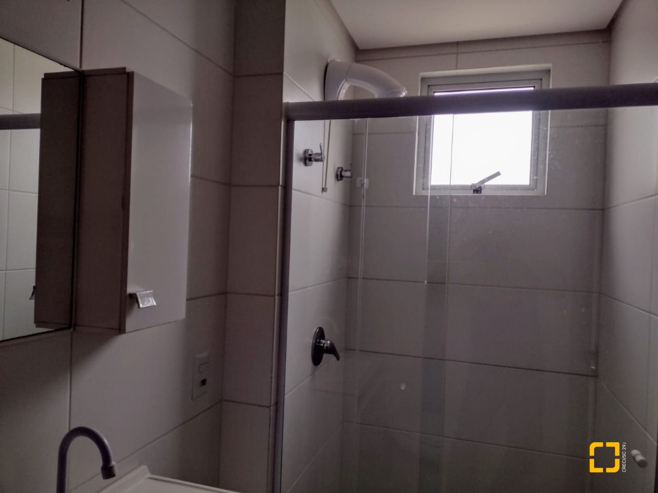 Apartamento com 93m², 3 quartos (sendo 1 suíte), 1 garagem, no bairro Barreiros em São José