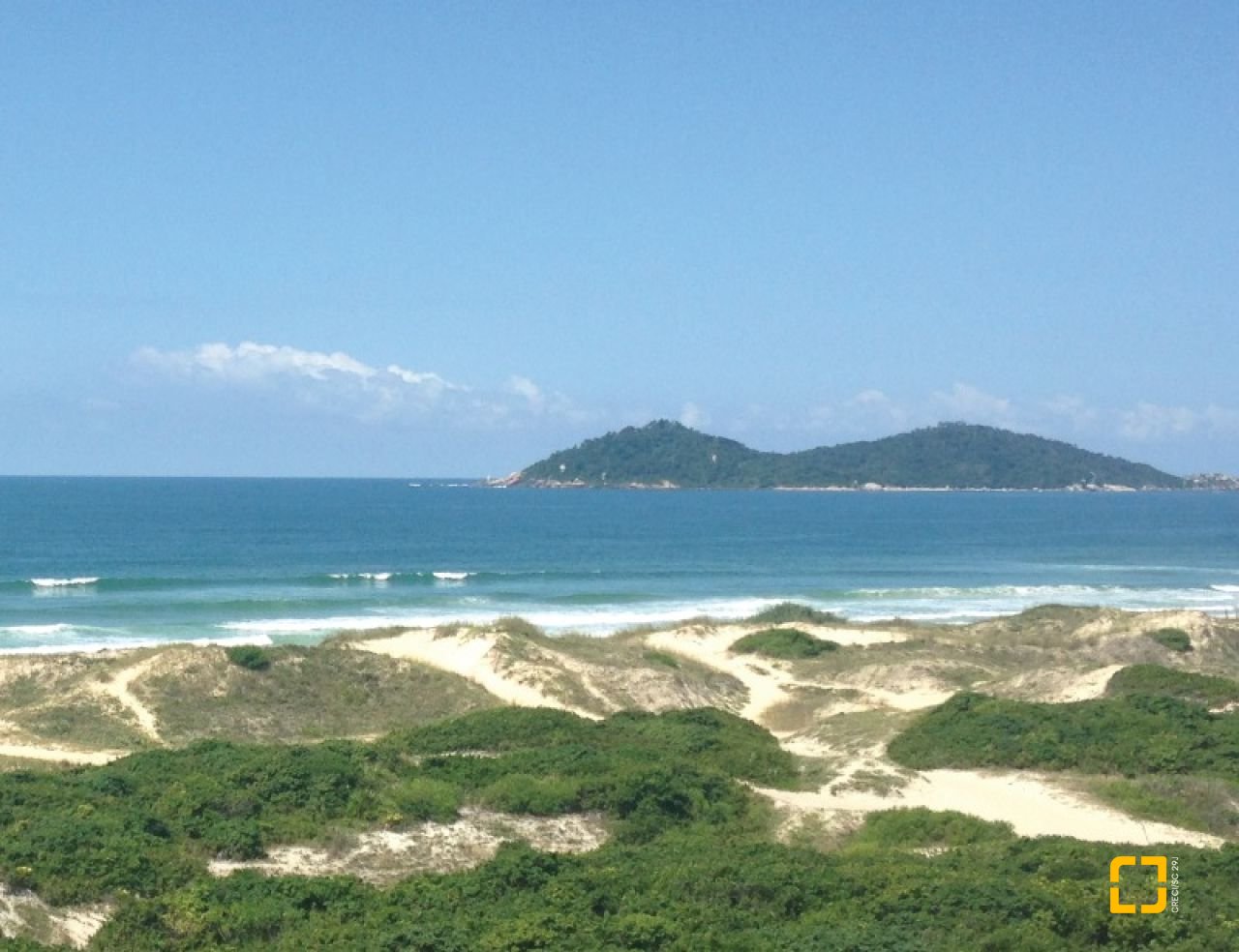 Casa com 235m², 4 quartos (sendo 1 suíte), 2 garagens, no bairro Rio Tavares em Florianópolis
