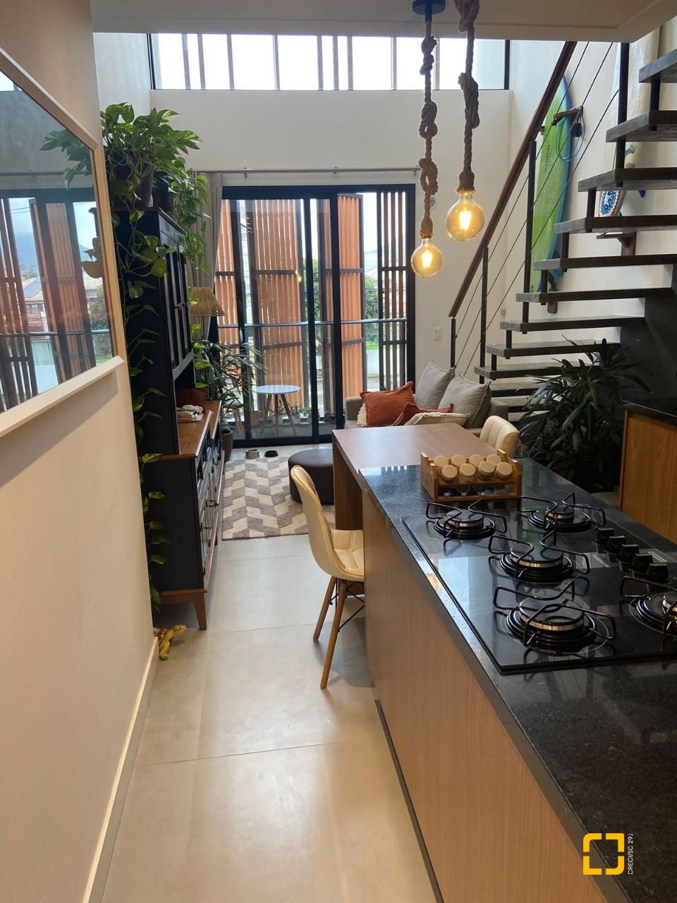 Loft com 46m², 2 quartos (sendo 1 suíte), 1 garagem, no bairro Campeche em Florianópolis
