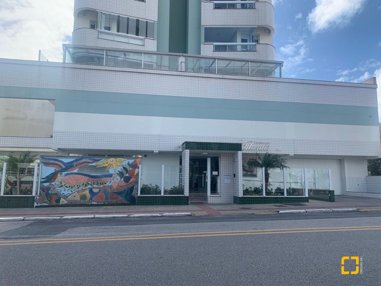 Cobertura com 129m², 6 quartos (sendo 3 suítes), 2 garagens, no bairro Estreito em Florianópolis