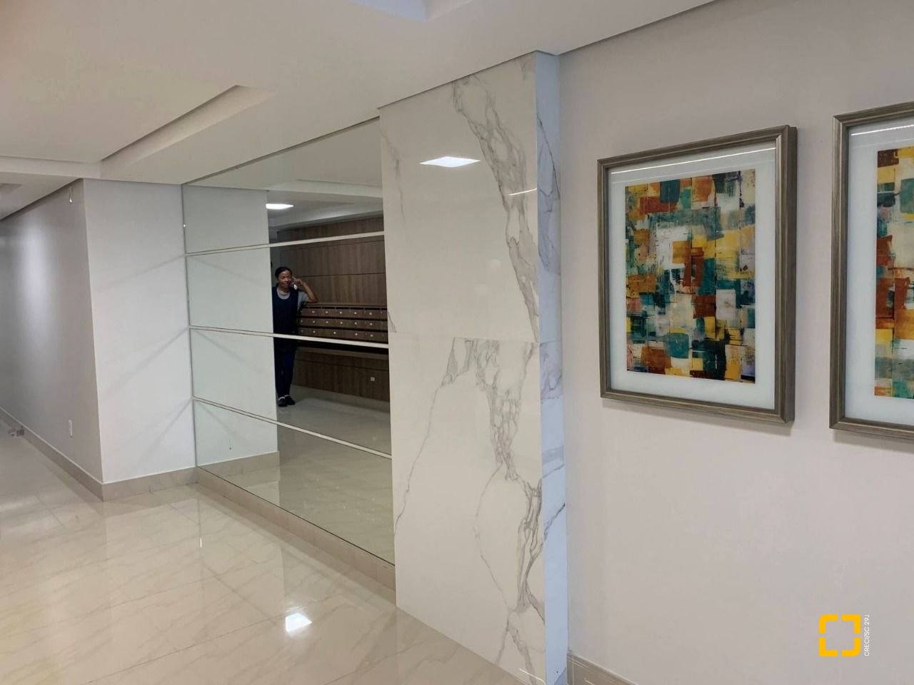 Cobertura com 129m², 6 quartos (sendo 3 suítes), 2 garagens, no bairro Estreito em Florianópolis
