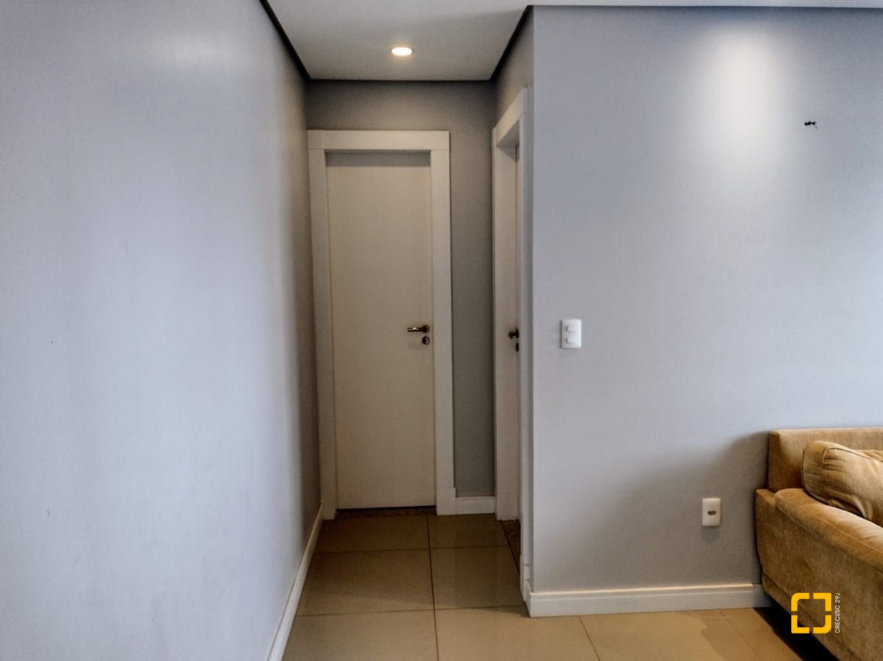 Cobertura com 129m², 6 quartos (sendo 3 suítes), 2 garagens, no bairro Estreito em Florianópolis