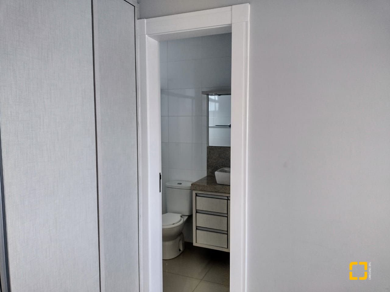Cobertura com 129m², 6 quartos (sendo 3 suítes), 2 garagens, no bairro Estreito em Florianópolis