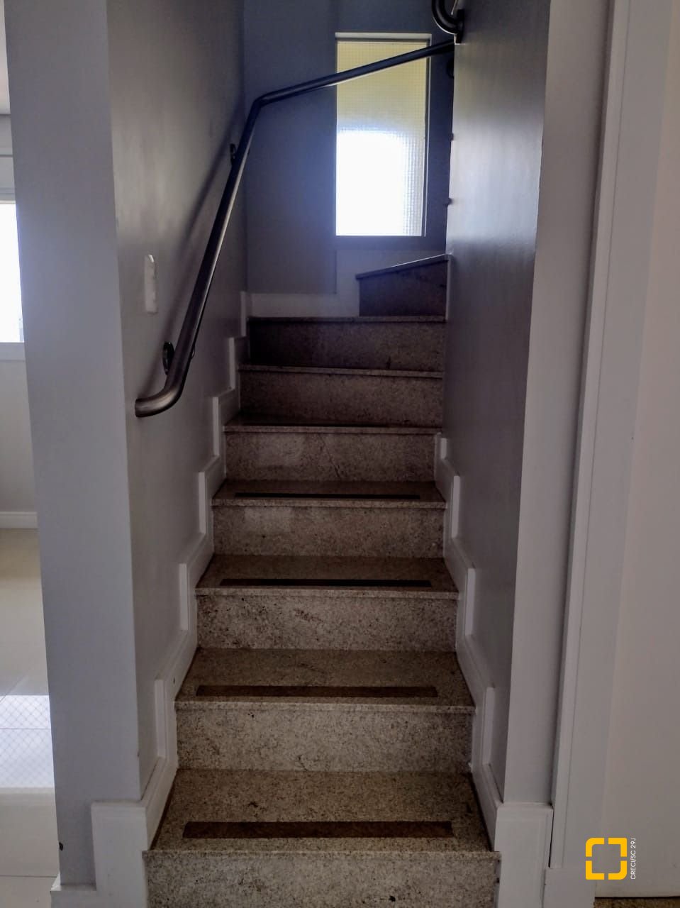 Cobertura com 129m², 6 quartos (sendo 3 suítes), 2 garagens, no bairro Estreito em Florianópolis