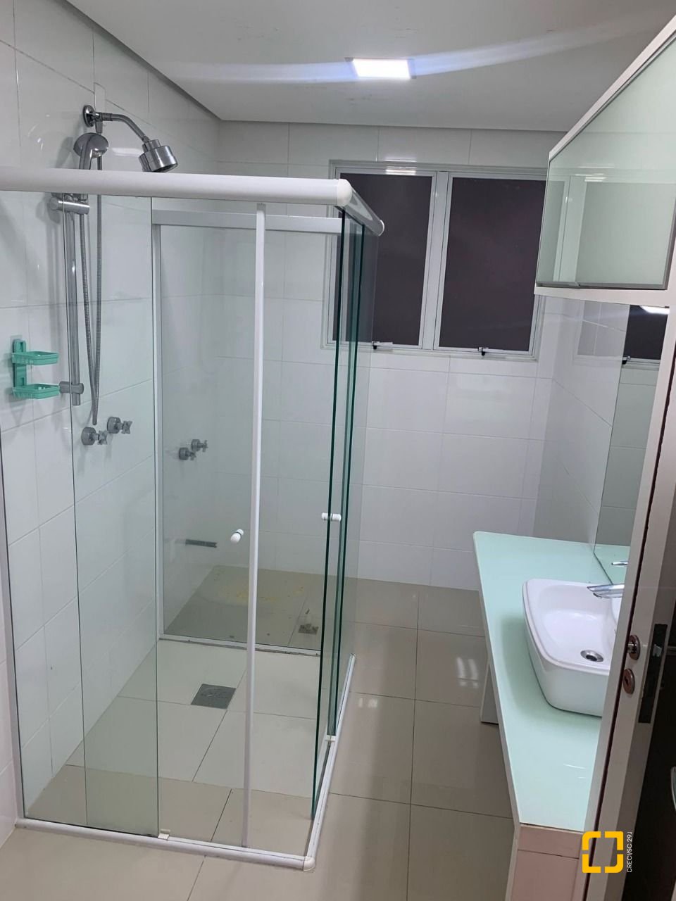 Cobertura com 129m², 6 quartos (sendo 3 suítes), 2 garagens, no bairro Estreito em Florianópolis
