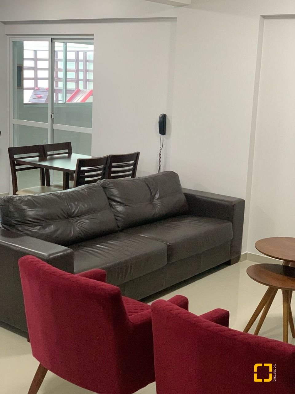 Cobertura com 129m², 6 quartos (sendo 3 suítes), 2 garagens, no bairro Estreito em Florianópolis