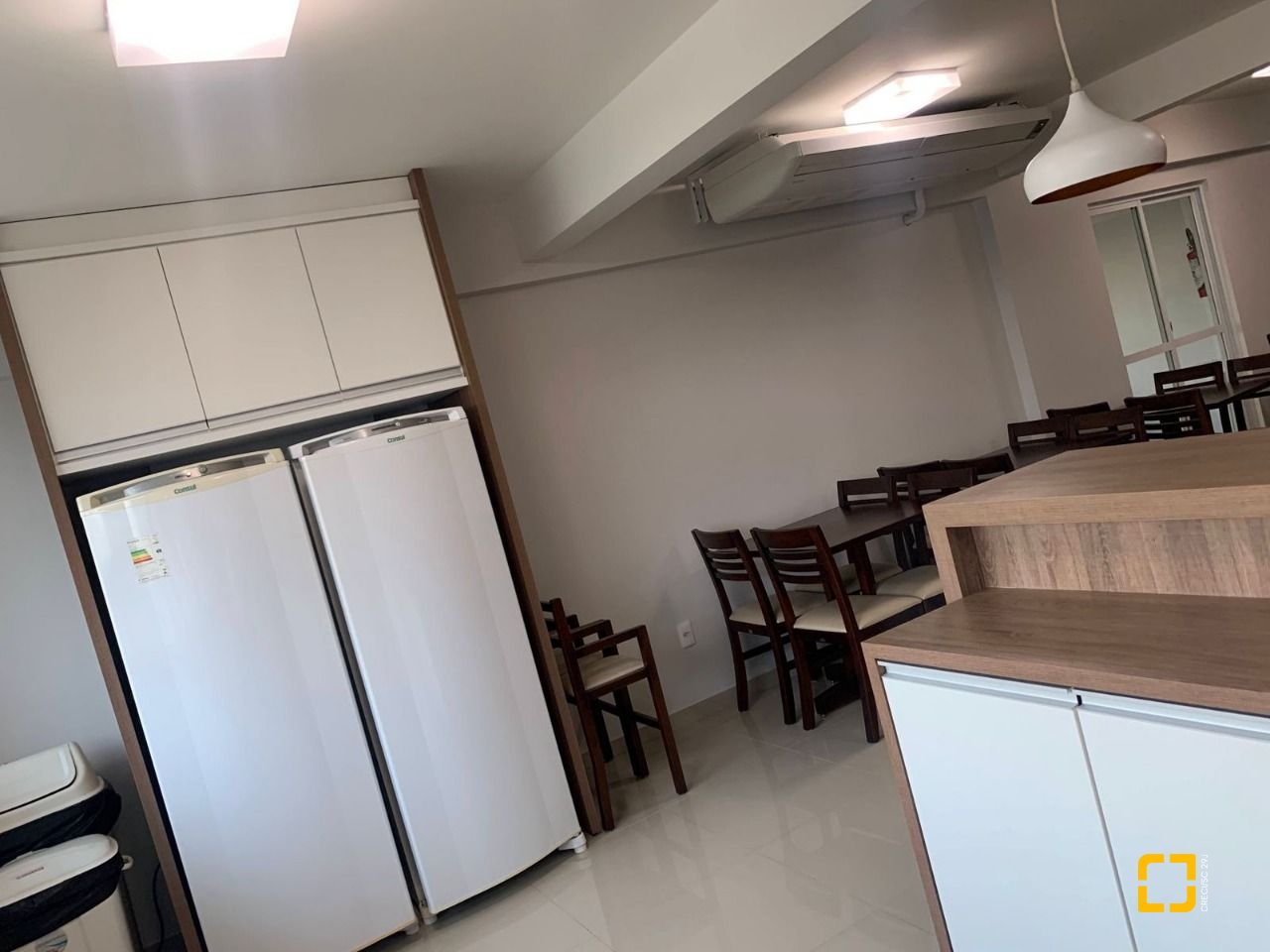 Cobertura com 129m², 6 quartos (sendo 3 suítes), 2 garagens, no bairro Estreito em Florianópolis