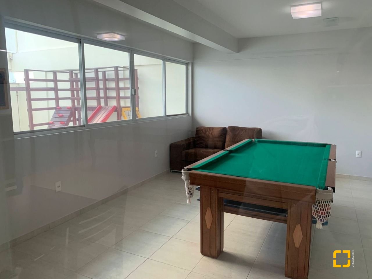 Cobertura com 129m², 6 quartos (sendo 3 suítes), 2 garagens, no bairro Estreito em Florianópolis