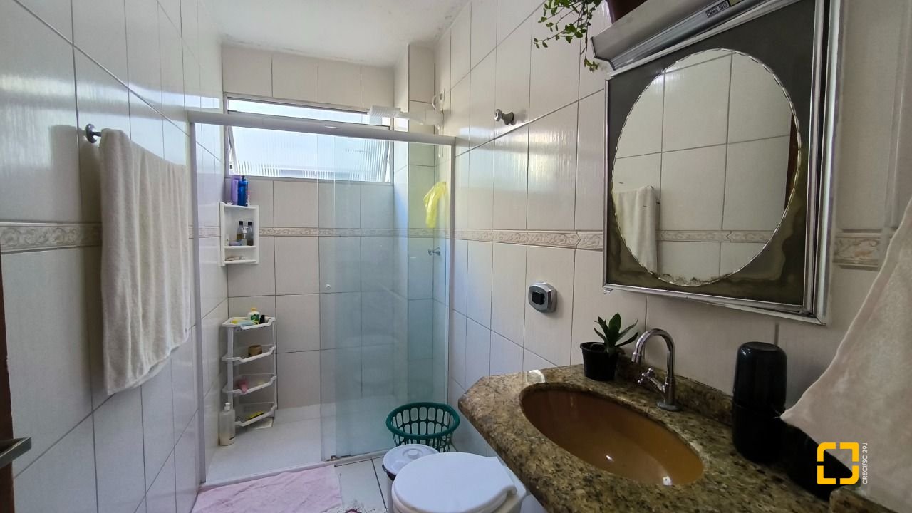 Apartamento com 78m², 4 quartos (sendo 1 suíte), 1 garagem, no bairro Estreito em Florianópolis