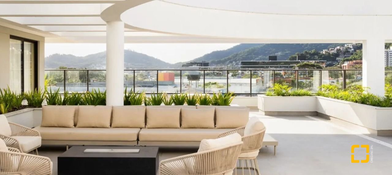 Casa com 44m², 2 quartos (sendo 1 suíte), no bairro Saco Grande em Florianópolis