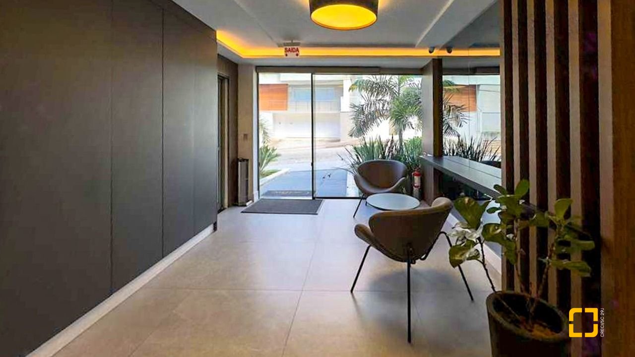Apartamento com 74m², 4 quartos (sendo 1 suíte), 1 garagem, no bairro Carvoeira em Florianópolis