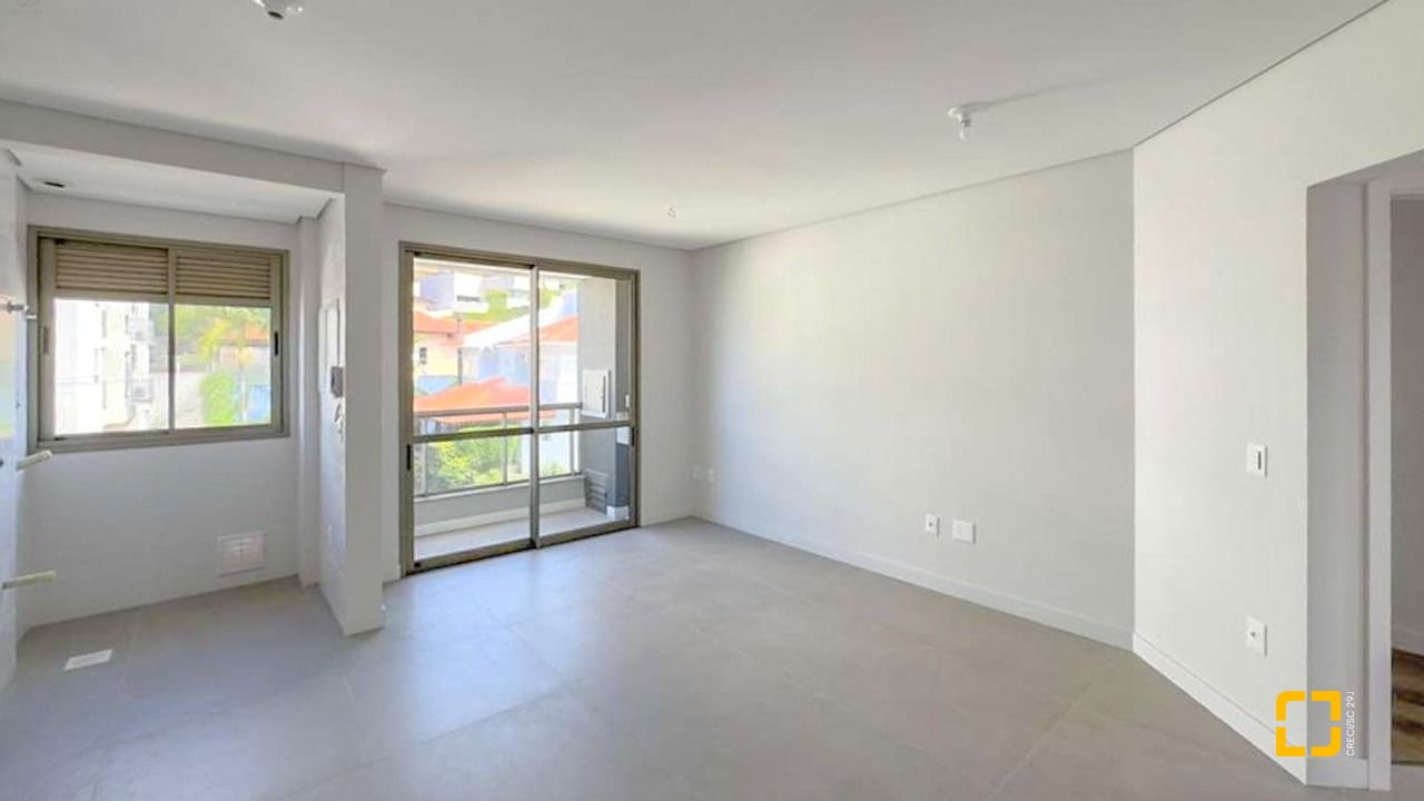 Apartamento com 74m², 4 quartos (sendo 1 suíte), 1 garagem, no bairro Carvoeira em Florianópolis