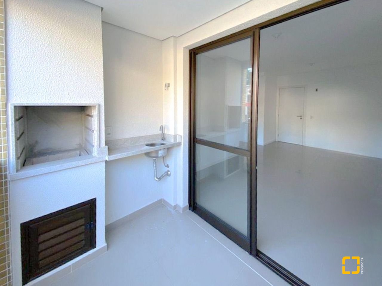 Apartamento com 143m², 3 quartos (sendo 1 suíte), 1 garagem, no bairro Trindade em Florianópolis