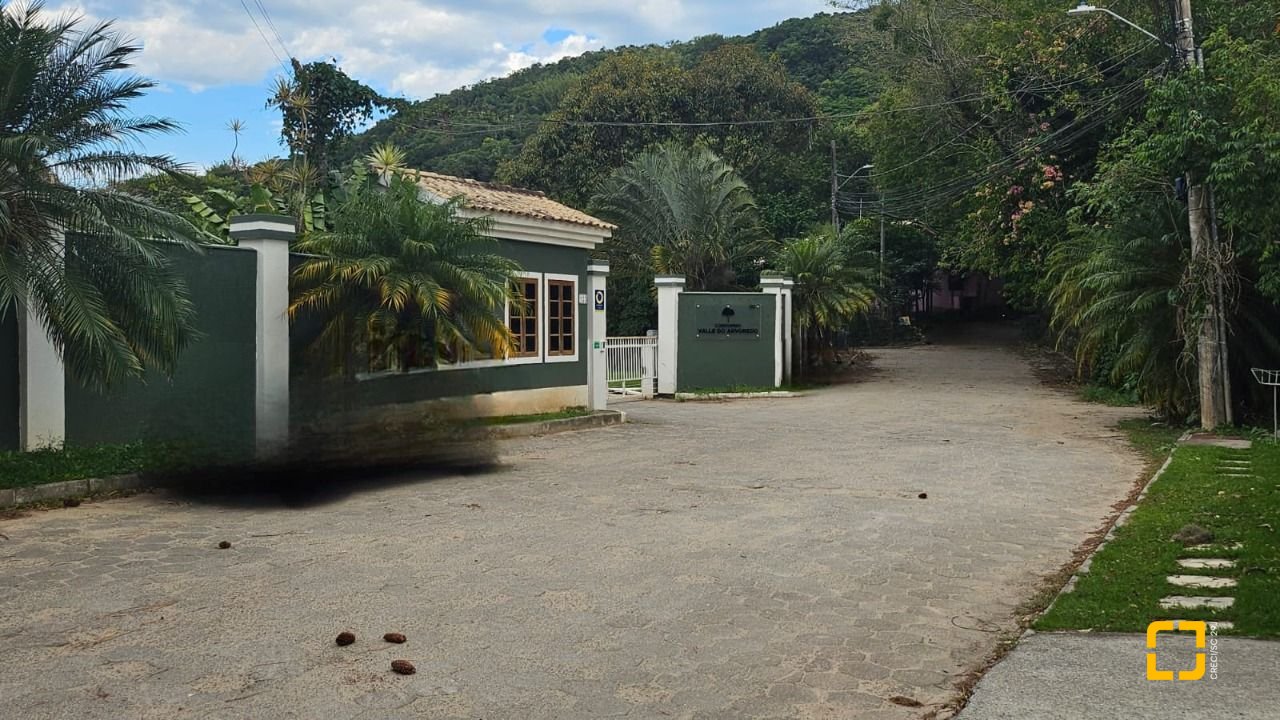 Terreno com 390m², no bairro Rio Tavares em Florianópolis