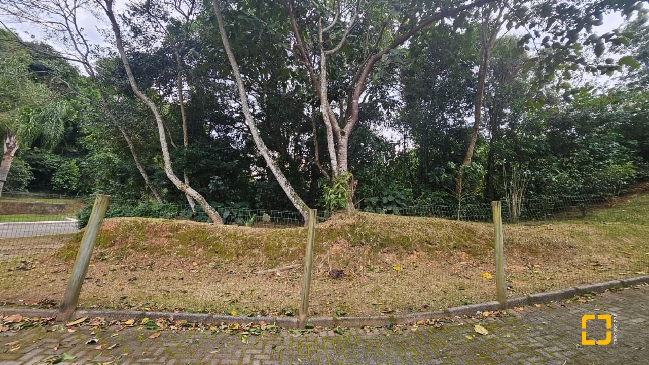 Terreno com 390m², no bairro Rio Tavares em Florianópolis
