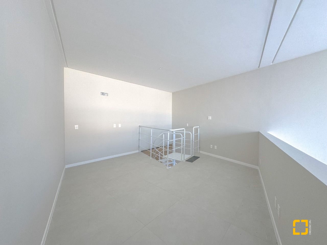 Loja com 79m², 2 garagens, no bairro Trindade em Florianópolis