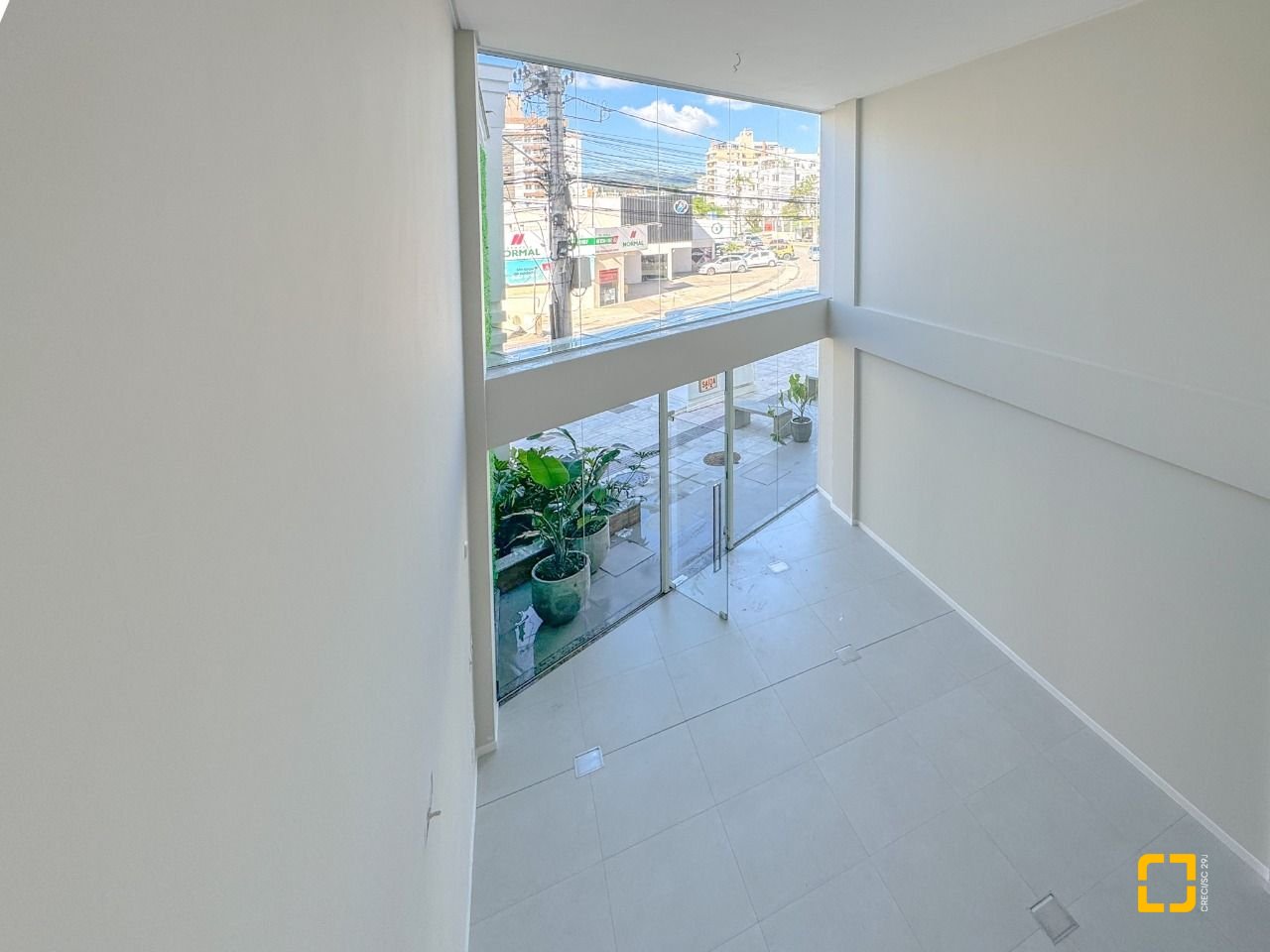 Loja com 79m², 2 garagens, no bairro Trindade em Florianópolis