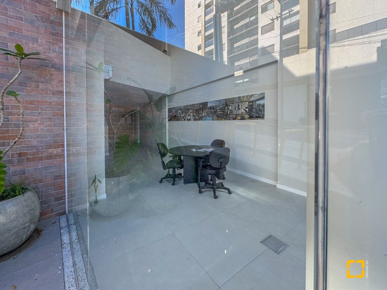 Loja com 77m², 1 garagem, no bairro Trindade em Florianópolis