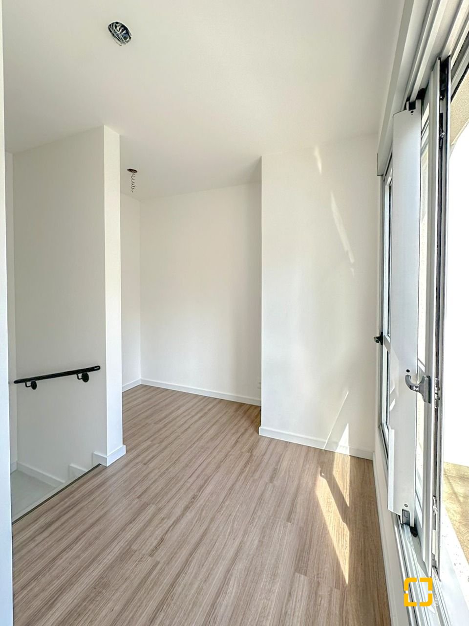 Apartamento com 111m², 3 quartos (sendo 1 suíte), 2 garagens, no bairro Estreito em Florianópolis