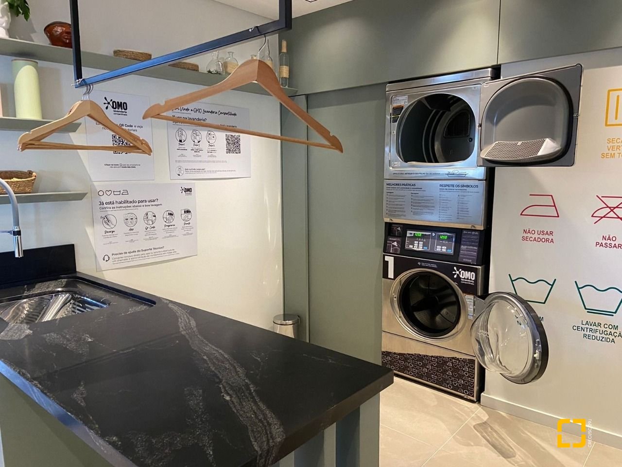 Apartamento com 111m², 3 quartos (sendo 1 suíte), 2 garagens, no bairro Estreito em Florianópolis