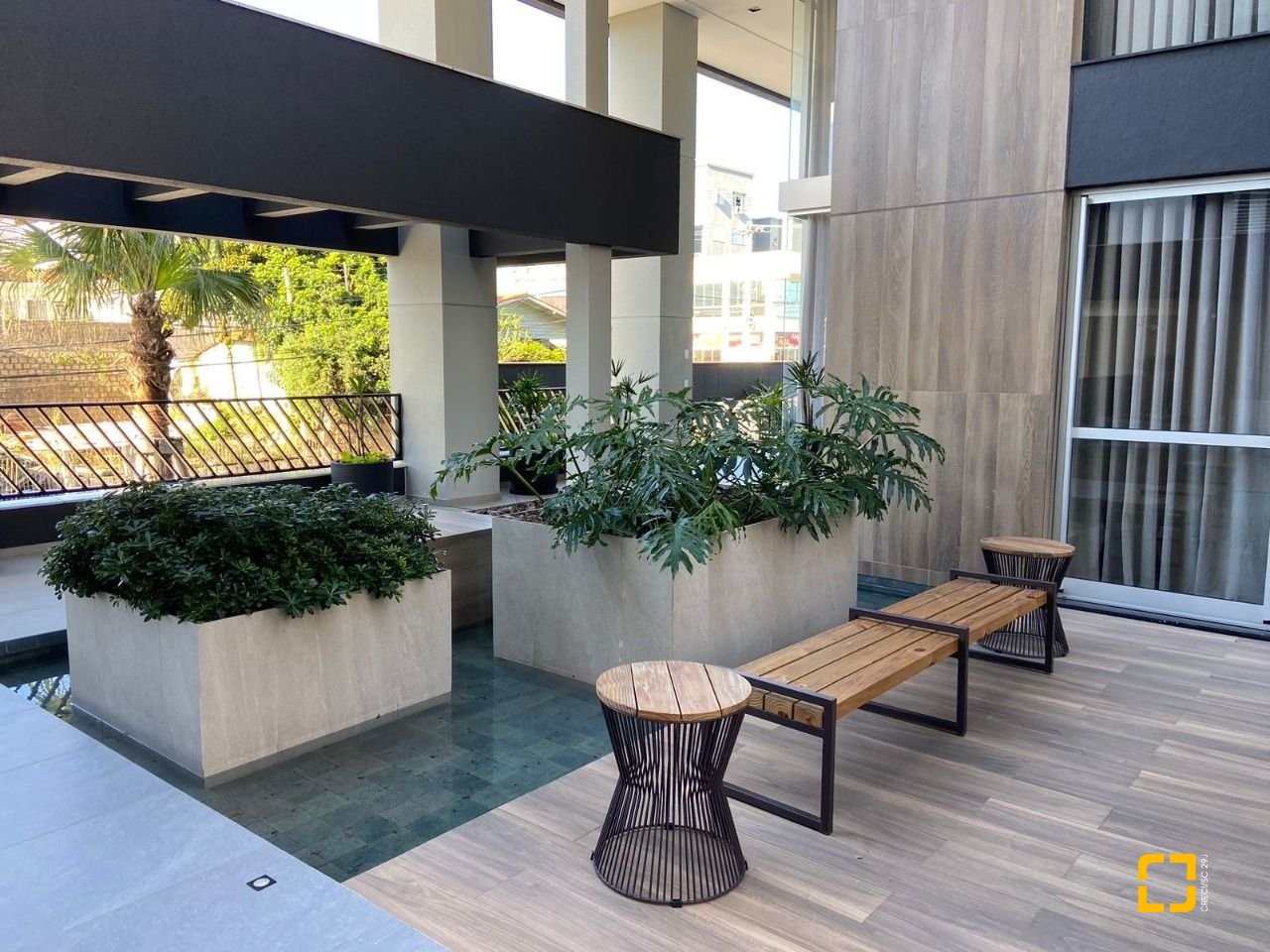 Apartamento com 111m², 3 quartos (sendo 1 suíte), 2 garagens, no bairro Estreito em Florianópolis