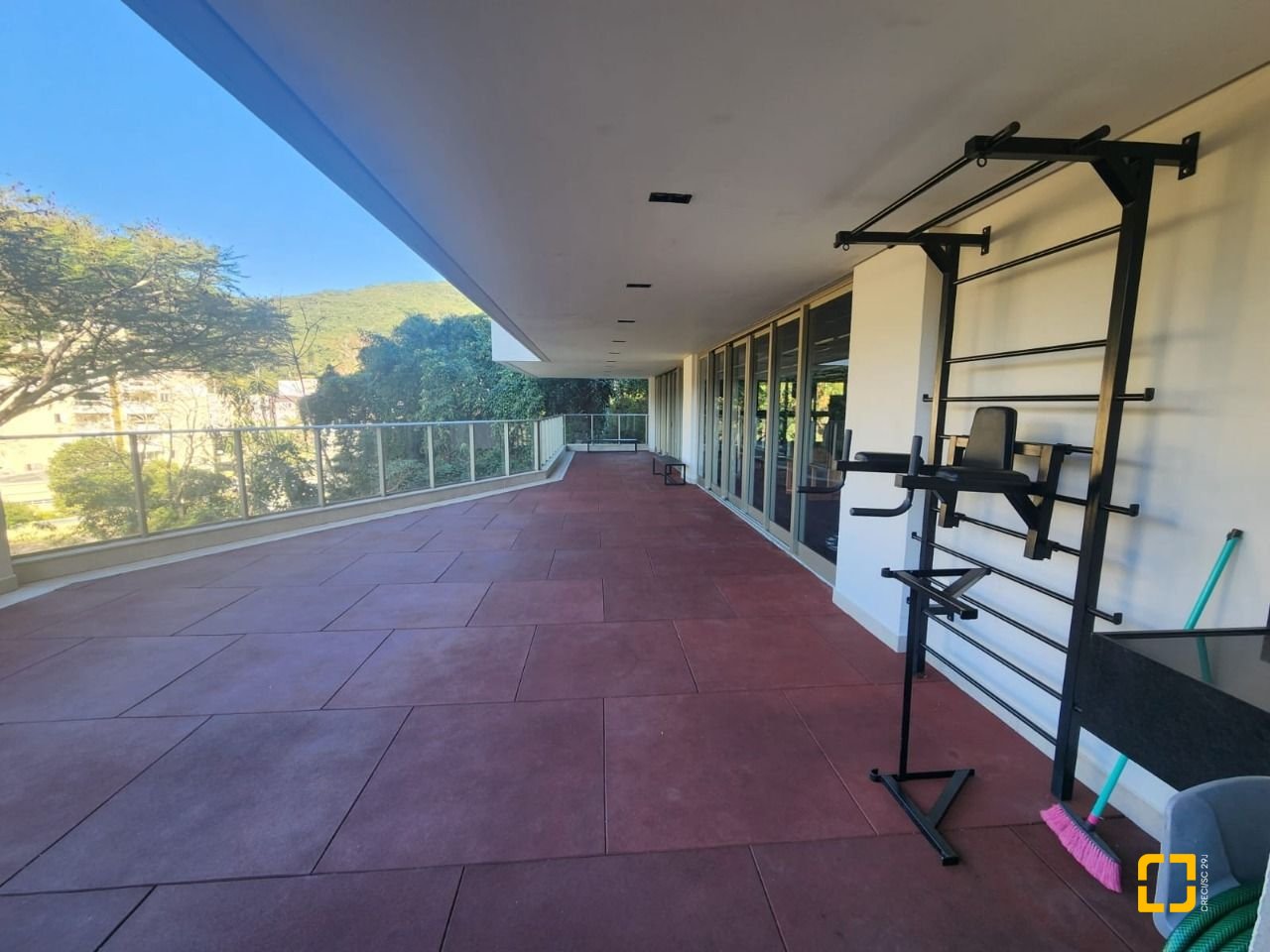Apartamento com 67m², 3 quartos (sendo 1 suíte), 1 garagem, no bairro Córrego Grande em Florianópolis