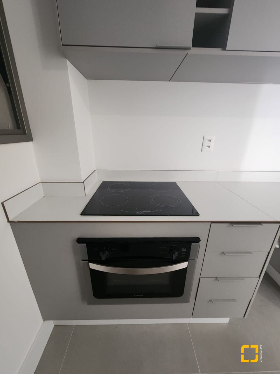 Apartamento com 67m², 3 quartos (sendo 1 suíte), 1 garagem, no bairro Córrego Grande em Florianópolis
