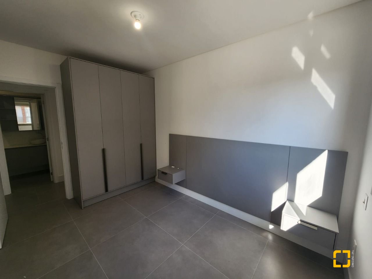 Apartamento com 67m², 3 quartos (sendo 1 suíte), 1 garagem, no bairro Córrego Grande em Florianópolis