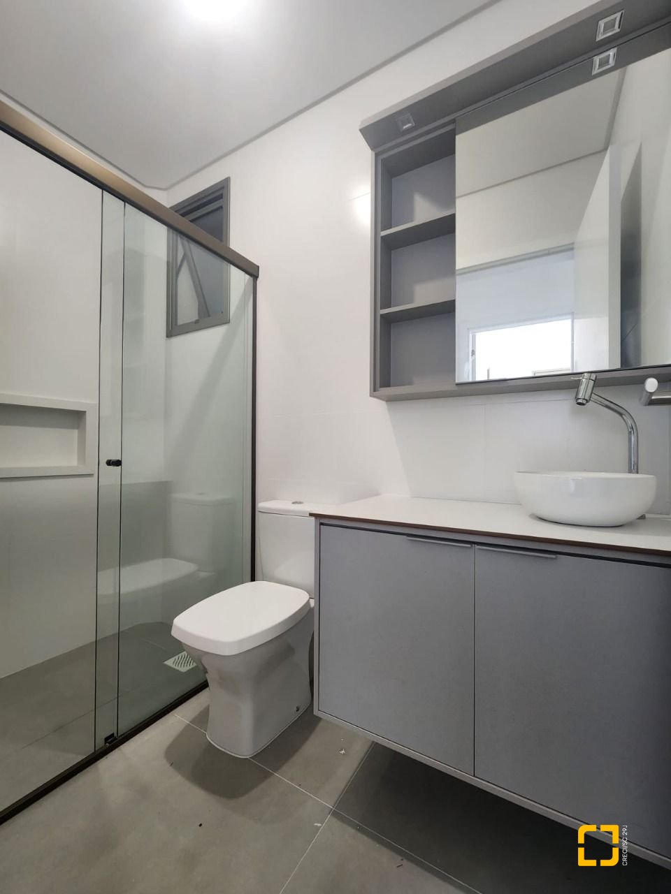 Apartamento com 67m², 3 quartos (sendo 1 suíte), 1 garagem, no bairro Córrego Grande em Florianópolis