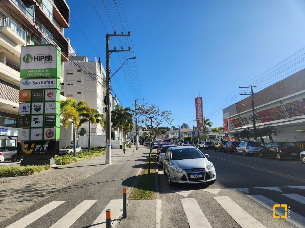 Apartamento com 67m², 3 quartos (sendo 1 suíte), 1 garagem, no bairro Córrego Grande em Florianópolis