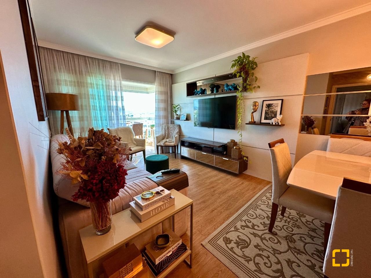 Apartamento com 98m², 4 quartos (sendo 1 suíte), 1 garagem, no bairro Jardim Atlântico em Florianópolis