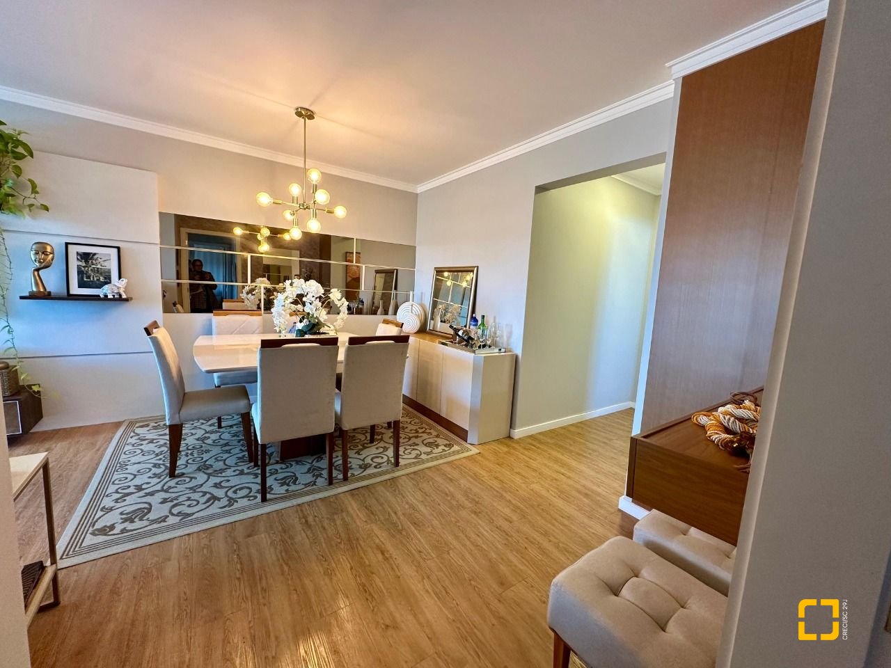 Apartamento com 98m², 4 quartos (sendo 1 suíte), 1 garagem, no bairro Jardim Atlântico em Florianópolis