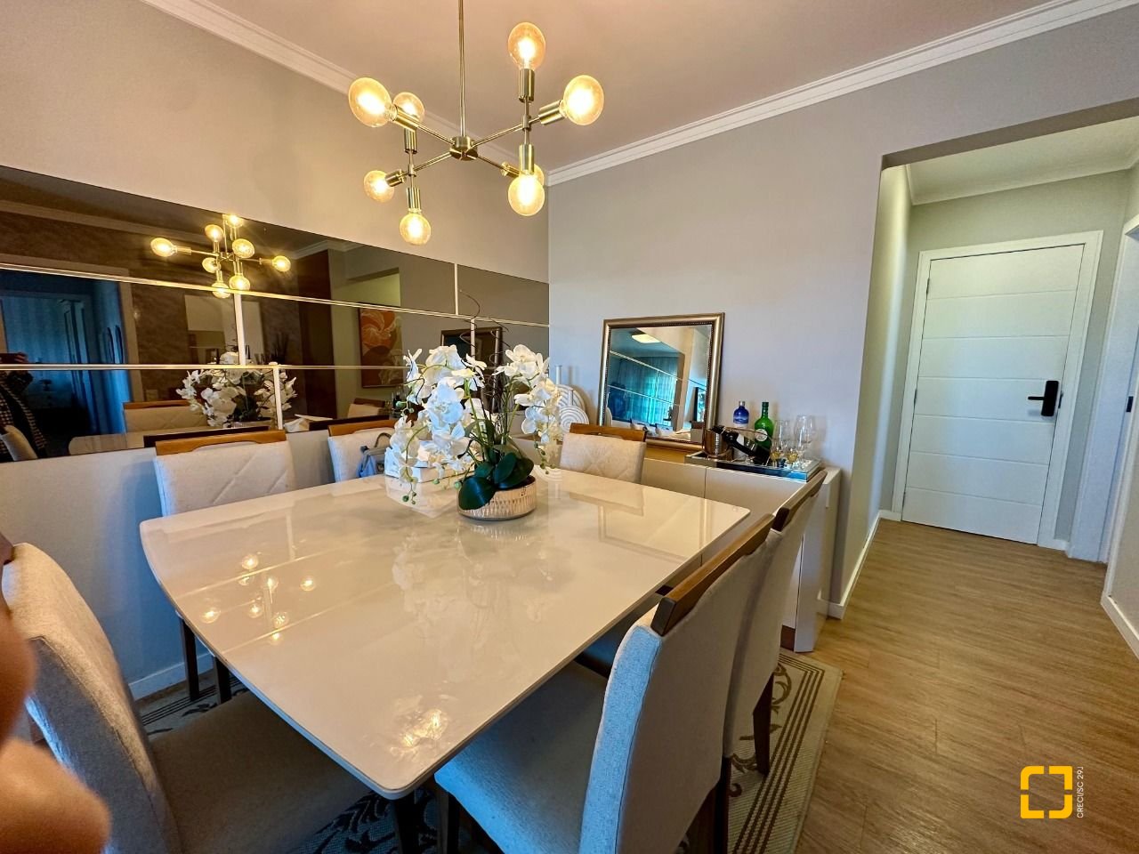 Apartamento com 98m², 4 quartos (sendo 1 suíte), 1 garagem, no bairro Jardim Atlântico em Florianópolis