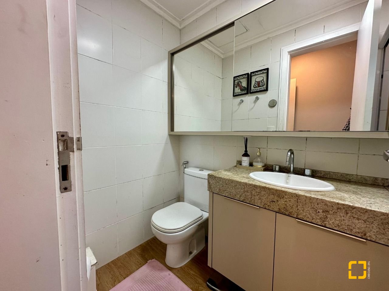 Apartamento com 98m², 4 quartos (sendo 1 suíte), 1 garagem, no bairro Jardim Atlântico em Florianópolis