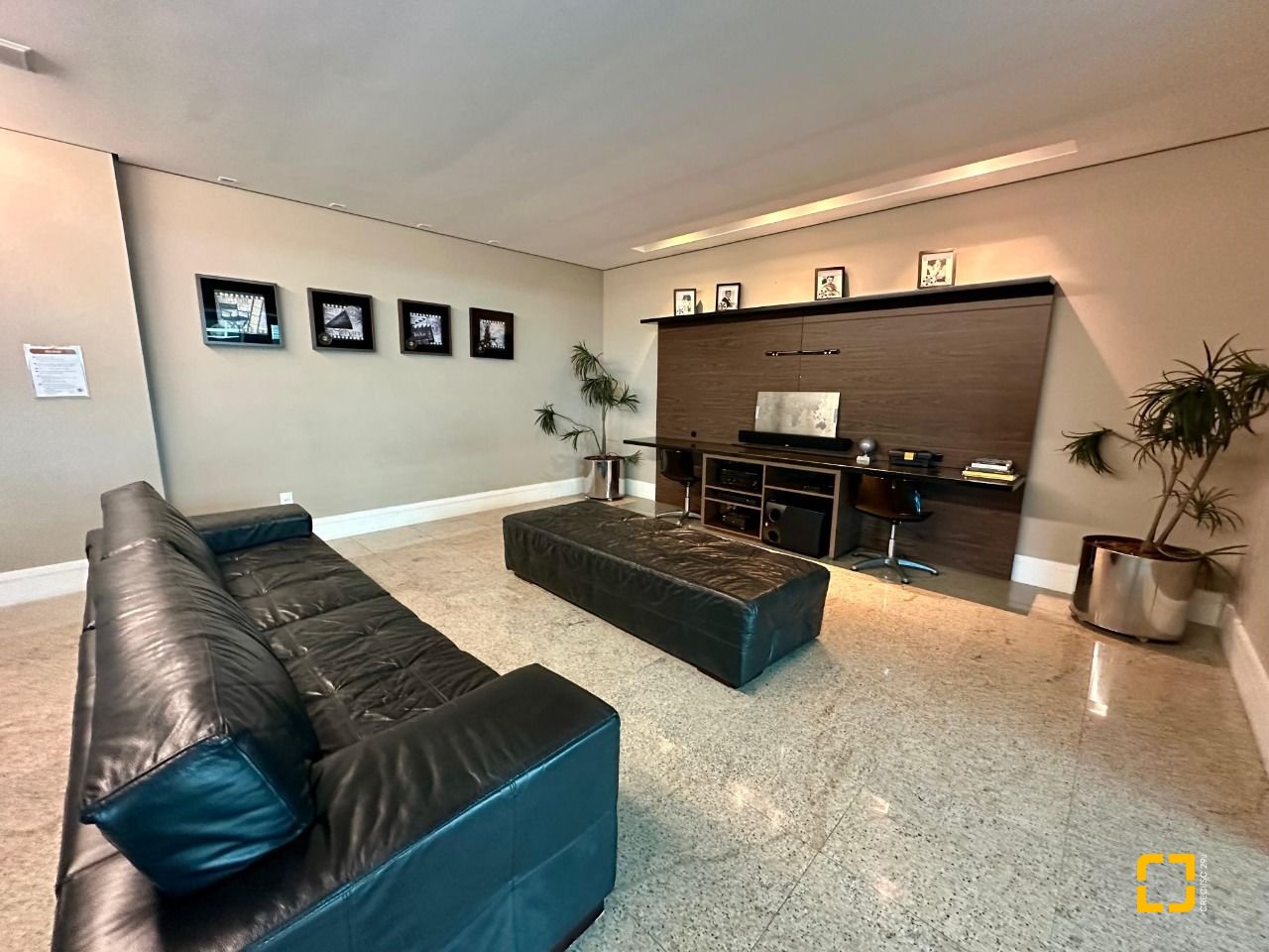 Apartamento com 98m², 4 quartos (sendo 1 suíte), 1 garagem, no bairro Jardim Atlântico em Florianópolis