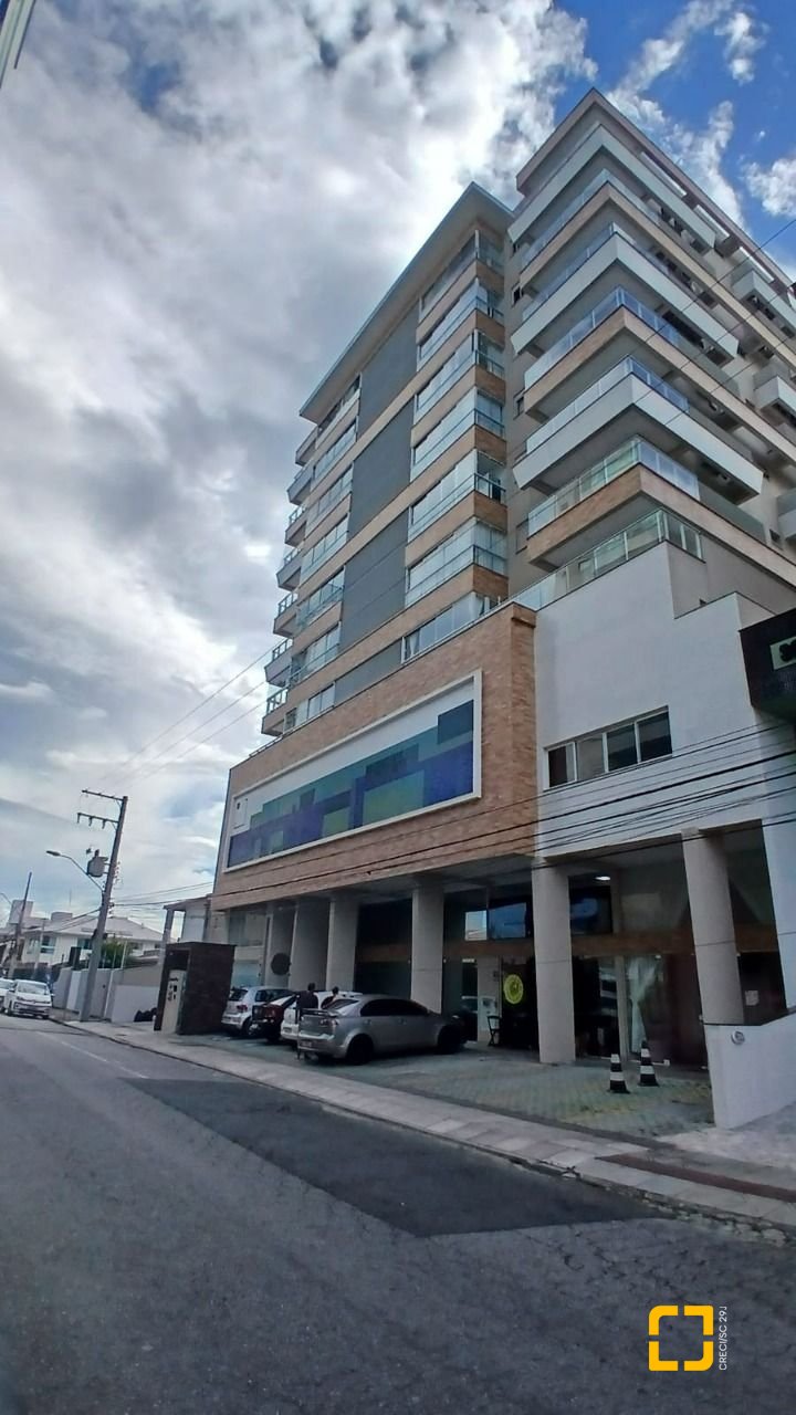 Apartamento com 113m², 4 quartos (sendo 1 suíte), 1 garagem, no bairro Kobrasol em São José