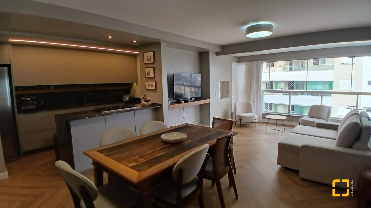 Apartamento com 113m², 4 quartos (sendo 1 suíte), 1 garagem, no bairro Kobrasol em São José