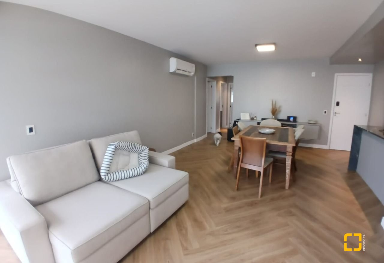 Apartamento com 113m², 4 quartos (sendo 1 suíte), 1 garagem, no bairro Kobrasol em São José