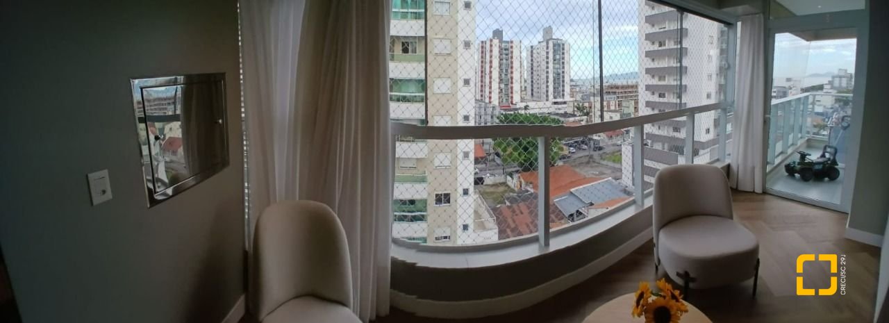 Apartamento com 113m², 4 quartos (sendo 1 suíte), 1 garagem, no bairro Kobrasol em São José