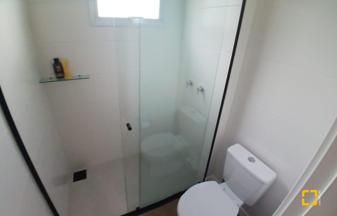 Apartamento com 113m², 4 quartos (sendo 1 suíte), 1 garagem, no bairro Kobrasol em São José