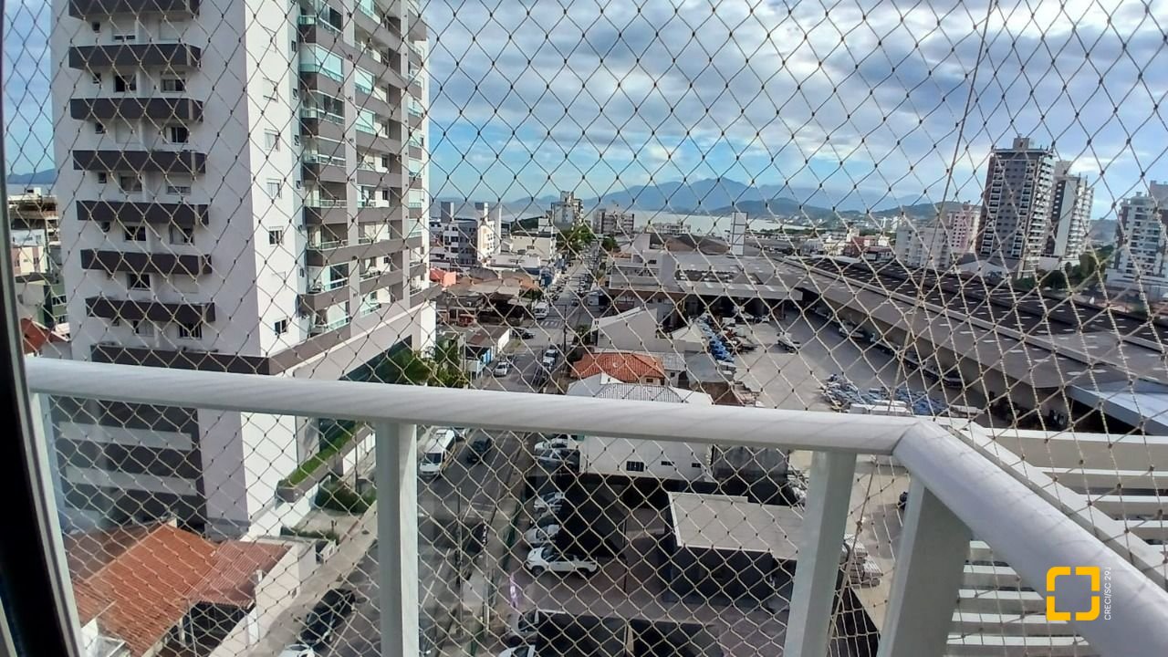 Apartamento com 113m², 4 quartos (sendo 1 suíte), 1 garagem, no bairro Kobrasol em São José