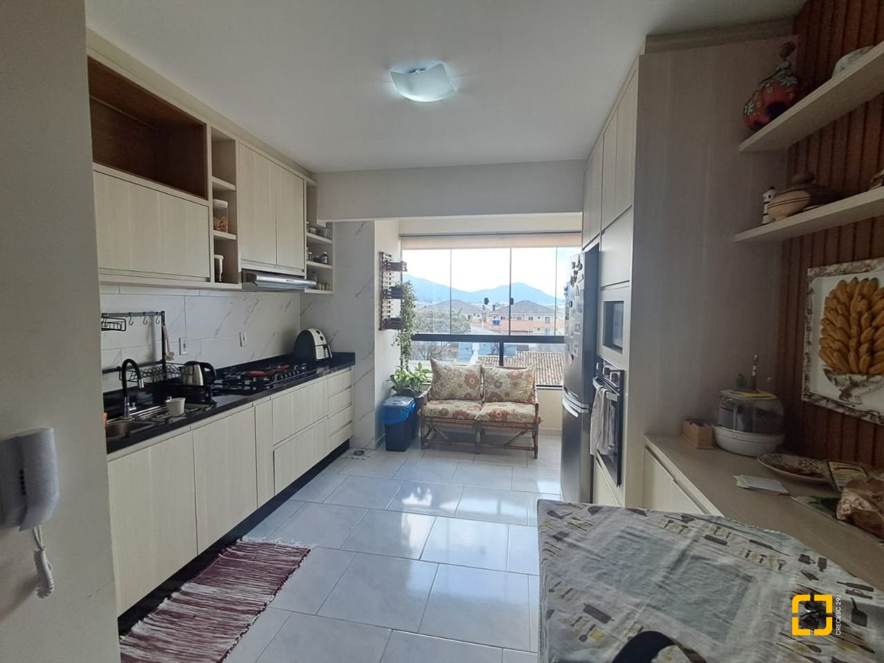 Cobertura com 101m², 4 quartos (sendo 1 suíte), 2 garagens, no bairro Ingleses em Florianópolis