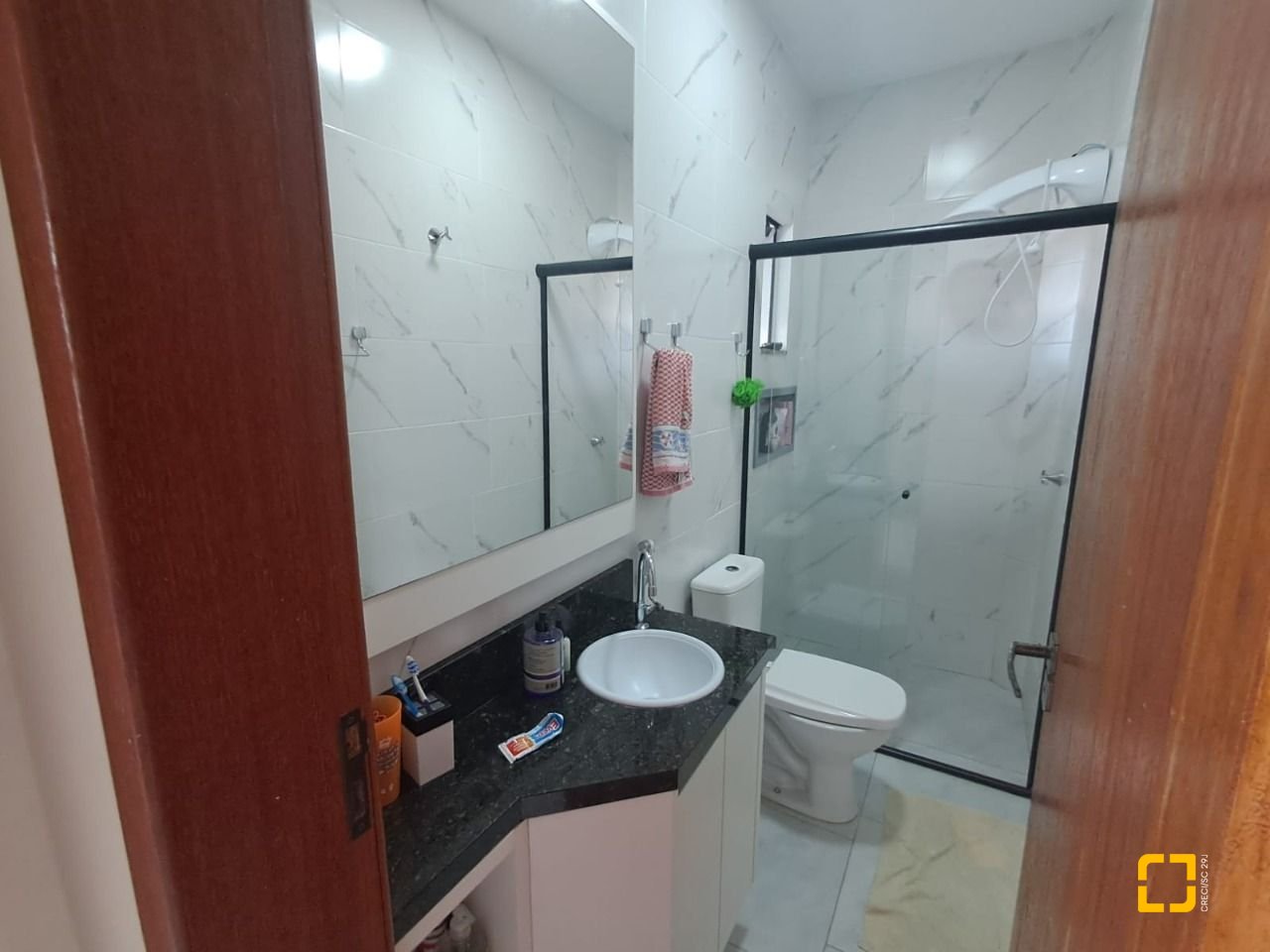Cobertura com 101m², 4 quartos (sendo 1 suíte), 2 garagens, no bairro Ingleses em Florianópolis