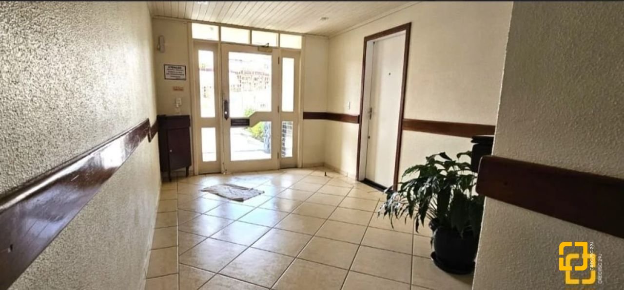 Apartamento com 95m², 4 quartos (sendo 1 suíte), 1 garagem, no bairro Estreito em Florianópolis
