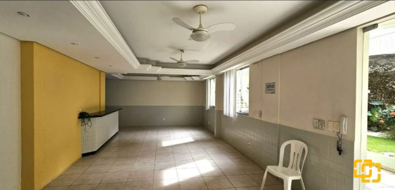 Apartamento com 95m², 4 quartos (sendo 1 suíte), 1 garagem, no bairro Estreito em Florianópolis